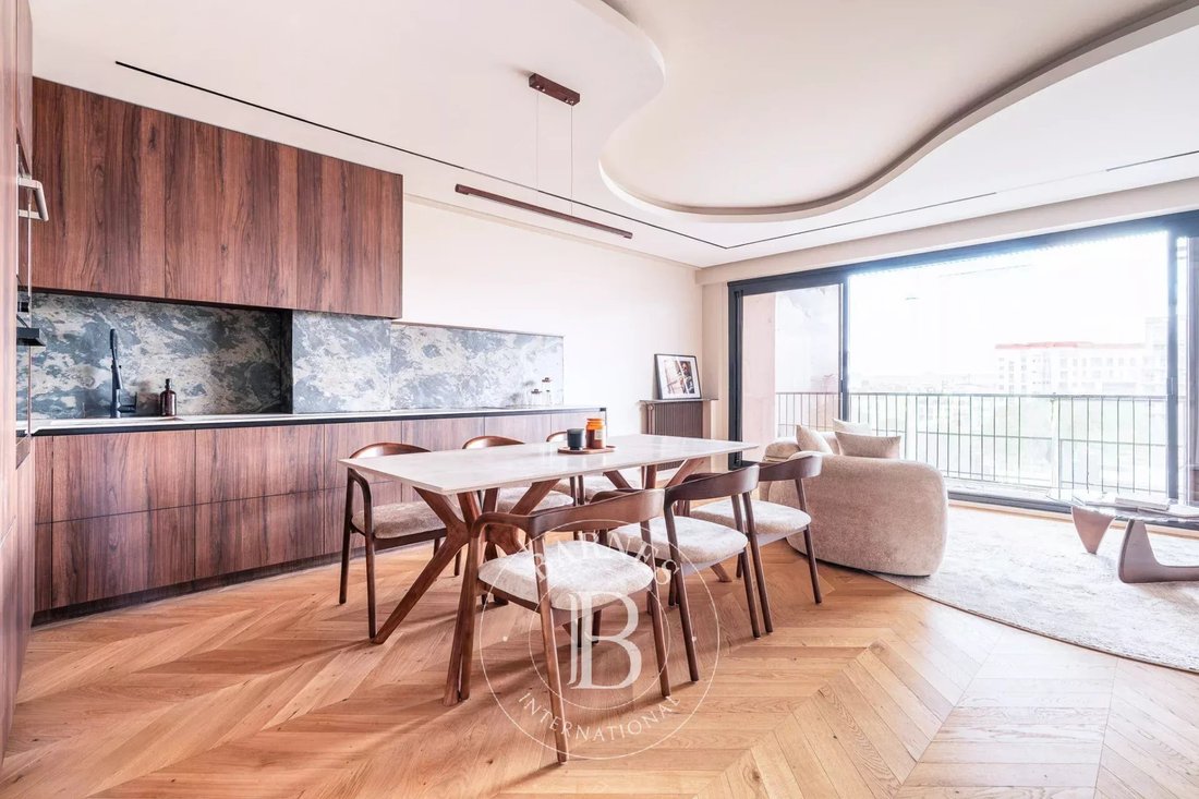 Apartment in Auteuil Nord, Paris 16e Arrondissement, Paris 1 - 18080213