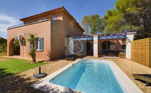 Villa en Fréjus, Provenza-Alpes-Costa Azul, Francia 1