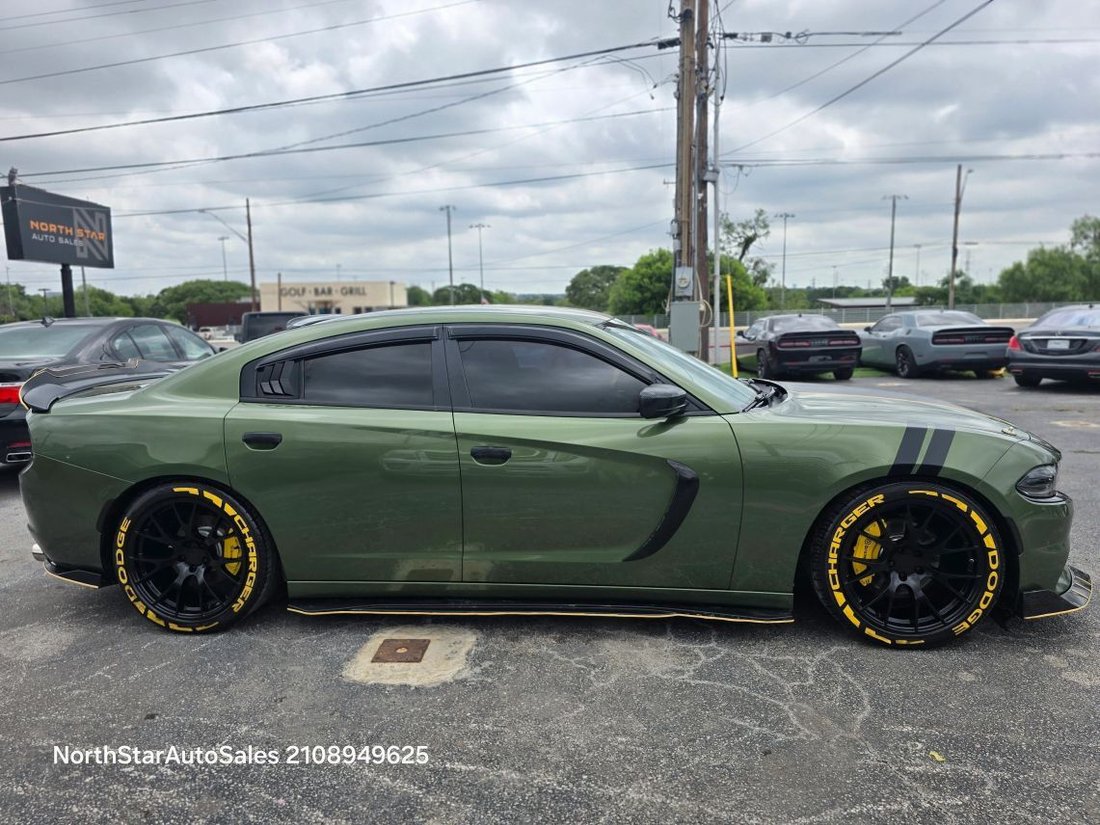 Sedan in San Antonio, TX, United States 4 - 18080486
