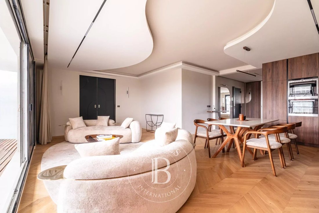 Apartment in Auteuil Nord, Paris 16e Arrondissement, Paris 5 - 18080213