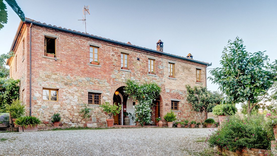 Country House in Foiano della Chiana, Tuscany, Italy 1 - 18080811