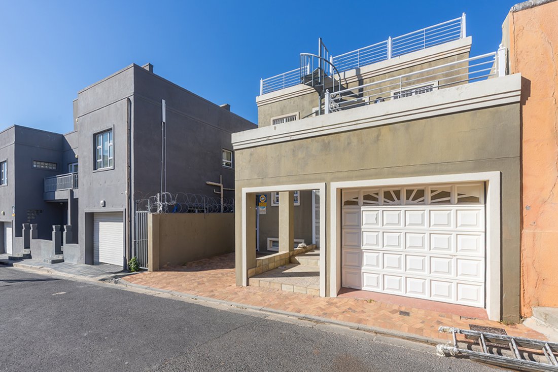 House in Cape Town, Western Cape, South Africa 1 - 18080831