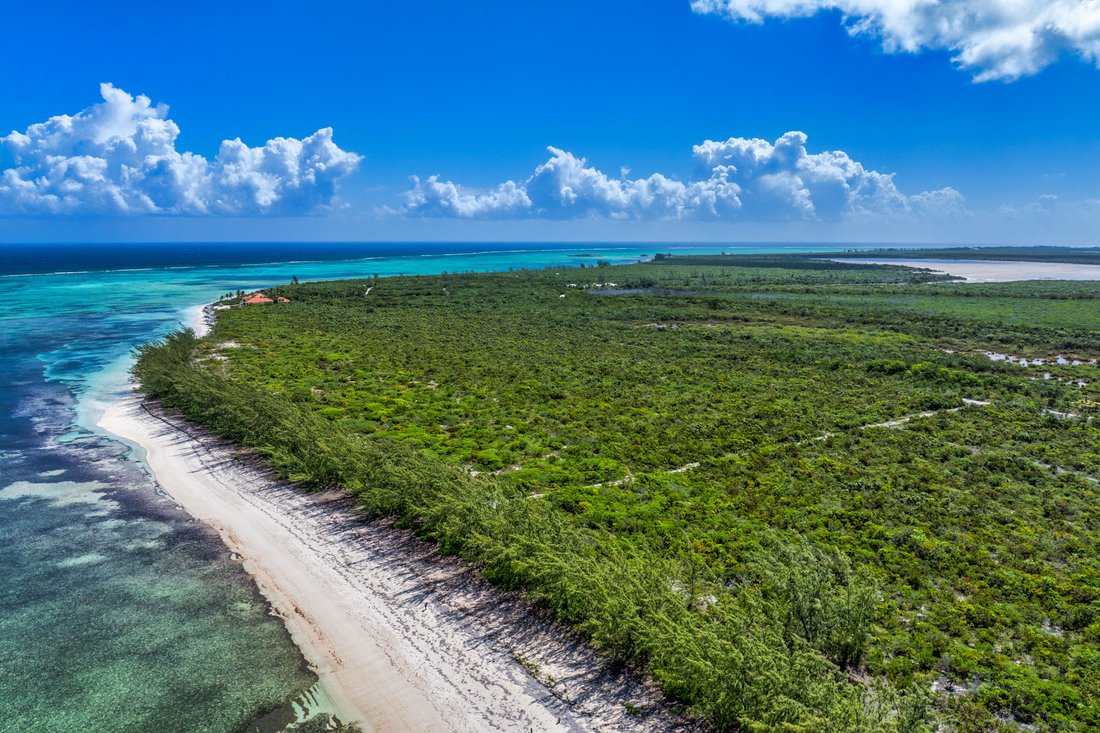 Land in Sandy Point, Caicos Islands, Turks and Caicos Islands 5 - 15410856
