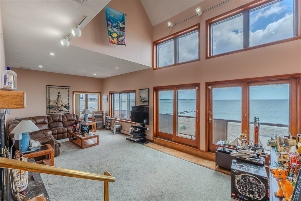 House in Winthrop, Massachusetts, United States 4 - 18080770