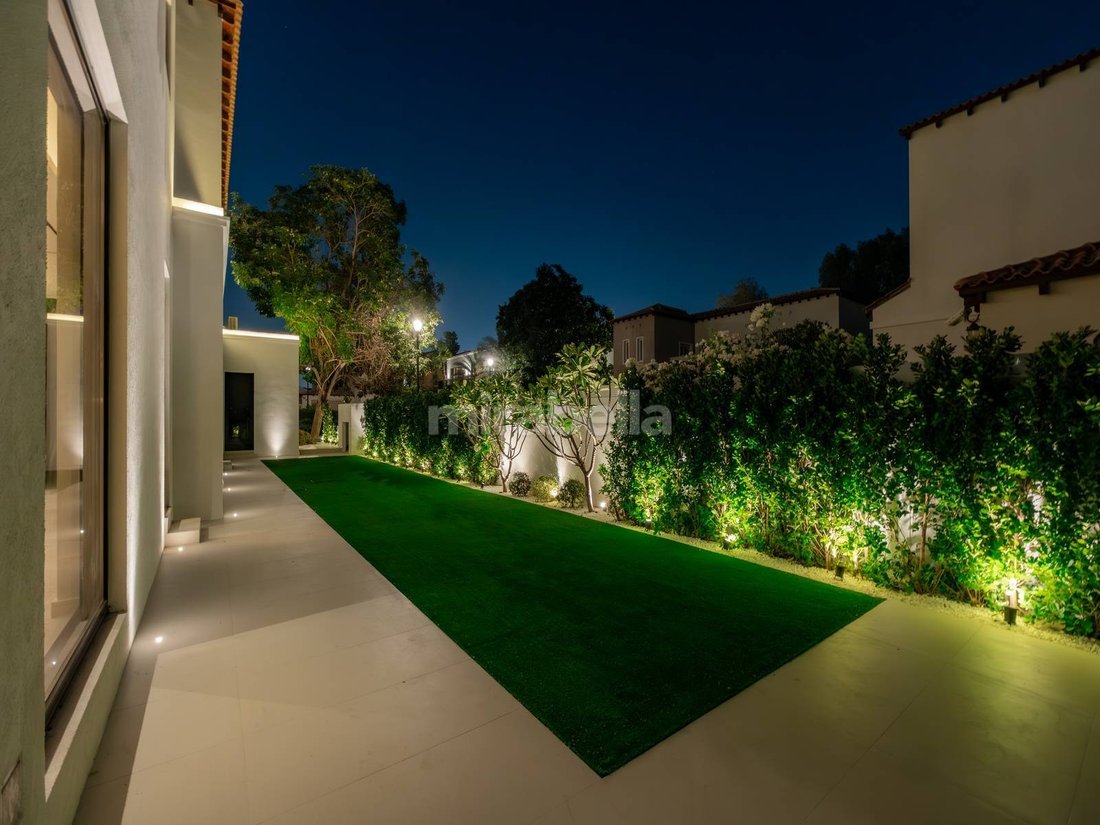Villa in Jumeirah Golf Estates, Dubai, United Arab Emirates 3 - 18082447