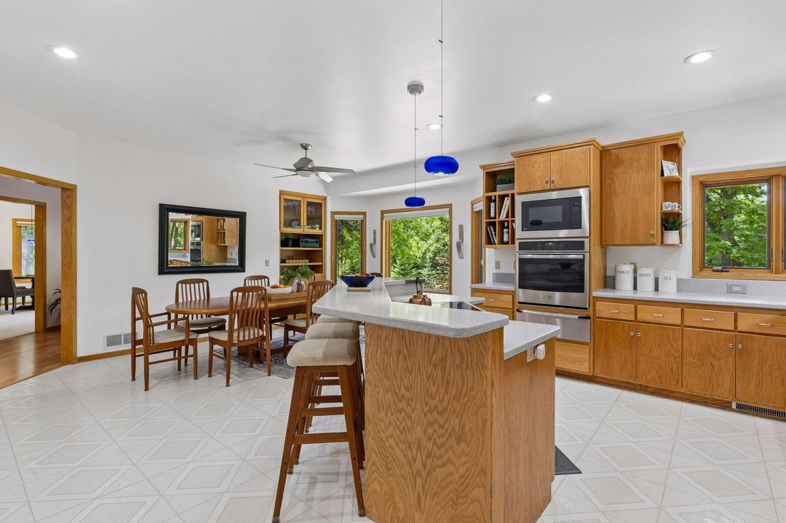 House in Medina, Minnesota, United States 4 - 18085912