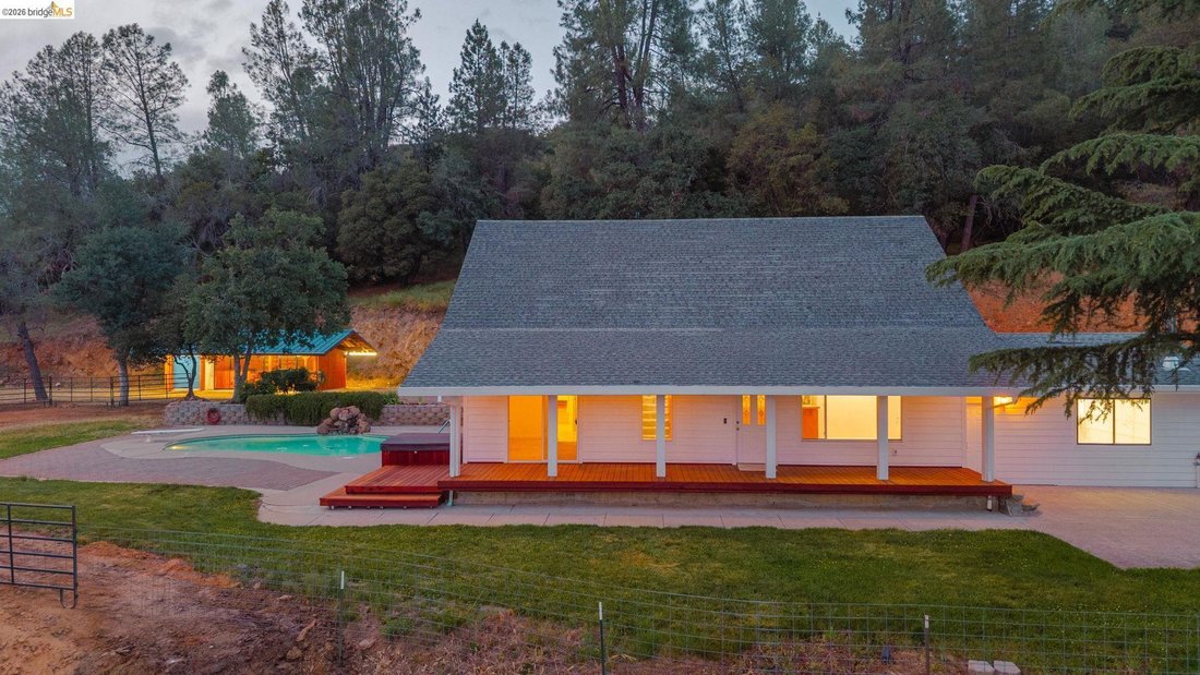 House in Tuolumne, California, United States 3 - 18086008