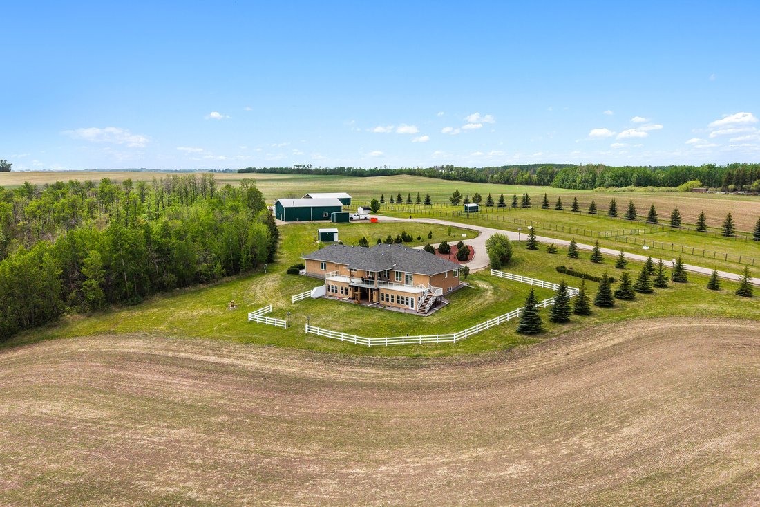 House in Nisbet, Alberta, Canada 4 - 18082870