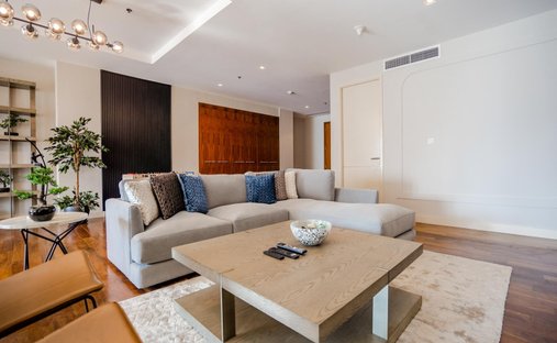 Apartment in DIFC / Dubai International Financial Centre, Dubai, United Arab Emirates 1