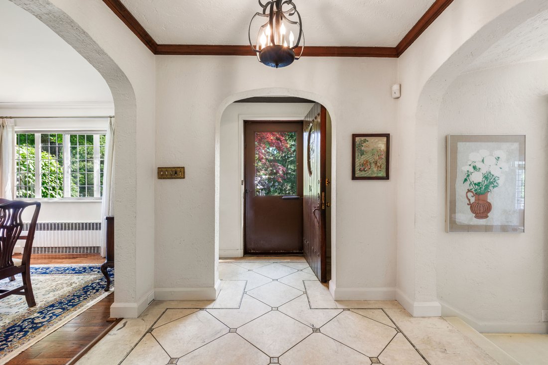 House in Larchmont, New York, United States 2 - 18082893