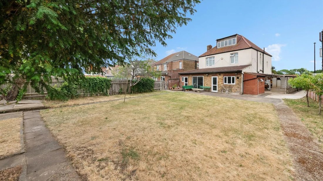 House in Southall, Ealing, England 2 - 18081311