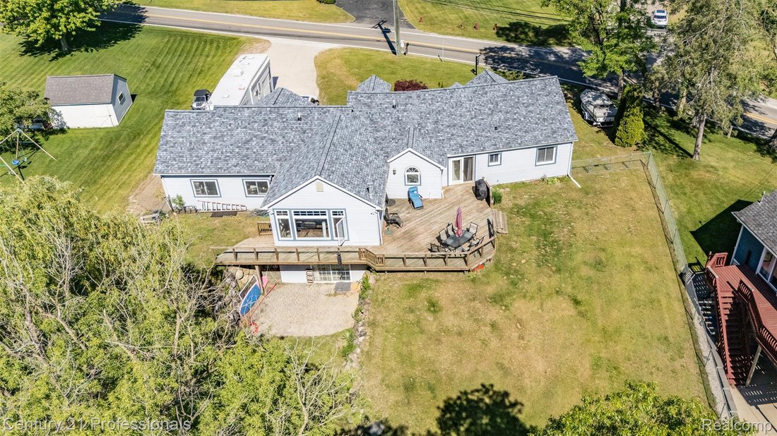 House in Clarkston, Michigan, United States 5 - 18080886