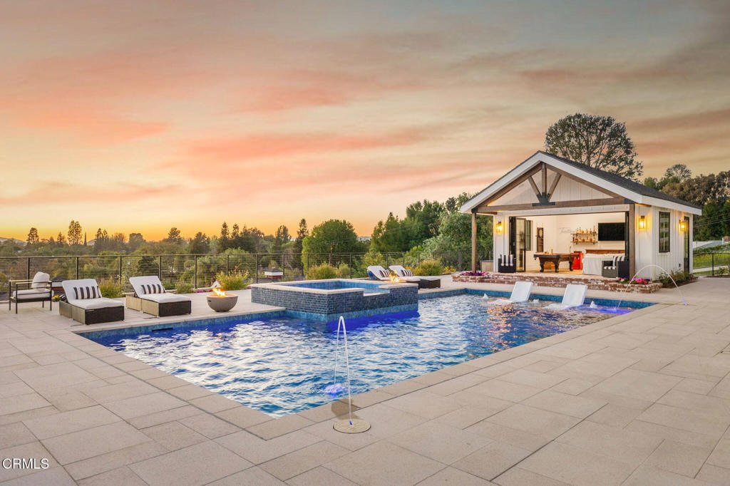 House in Thousand Oaks, California, United States 1 - 18086654
