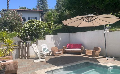 Villa in Cambo-les-Bains, Nouvelle-Aquitaine, France 1