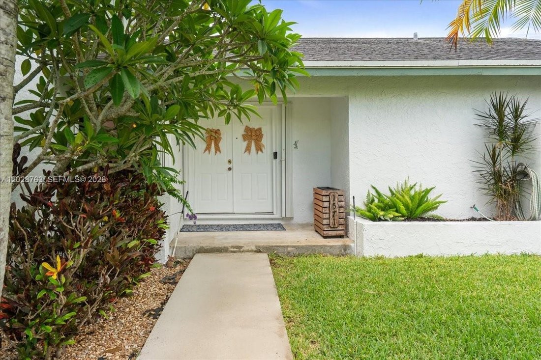 House in Homestead, Florida, United States 5 - 18081136