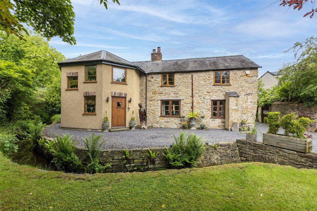 House in Northop, Wales 1 - 18081137