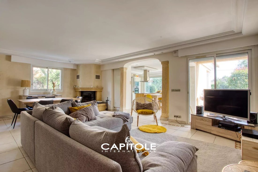 Villa in La Constance-Le Puy, Antibes, France 2 - 18084846