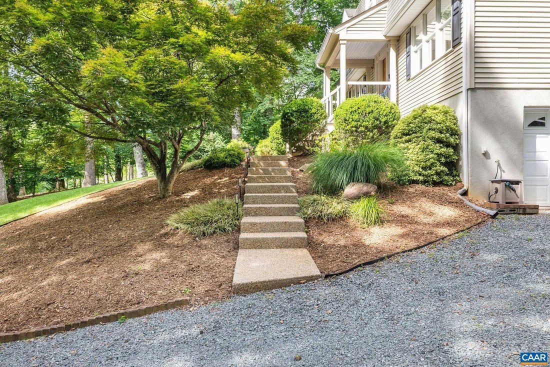 House in Charlottesville, Virginia, United States 4 - 18084748