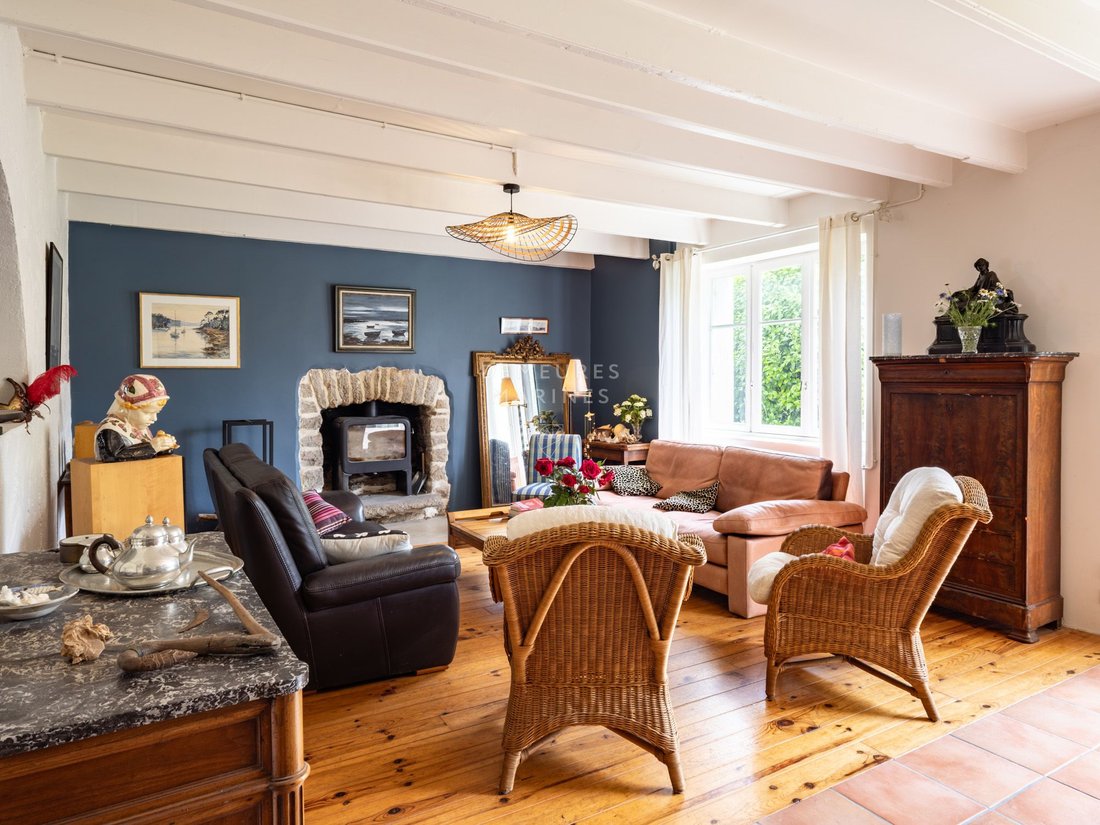 Estate in Plogastel-Saint-Germain, Brittany, France 2 - 18082203