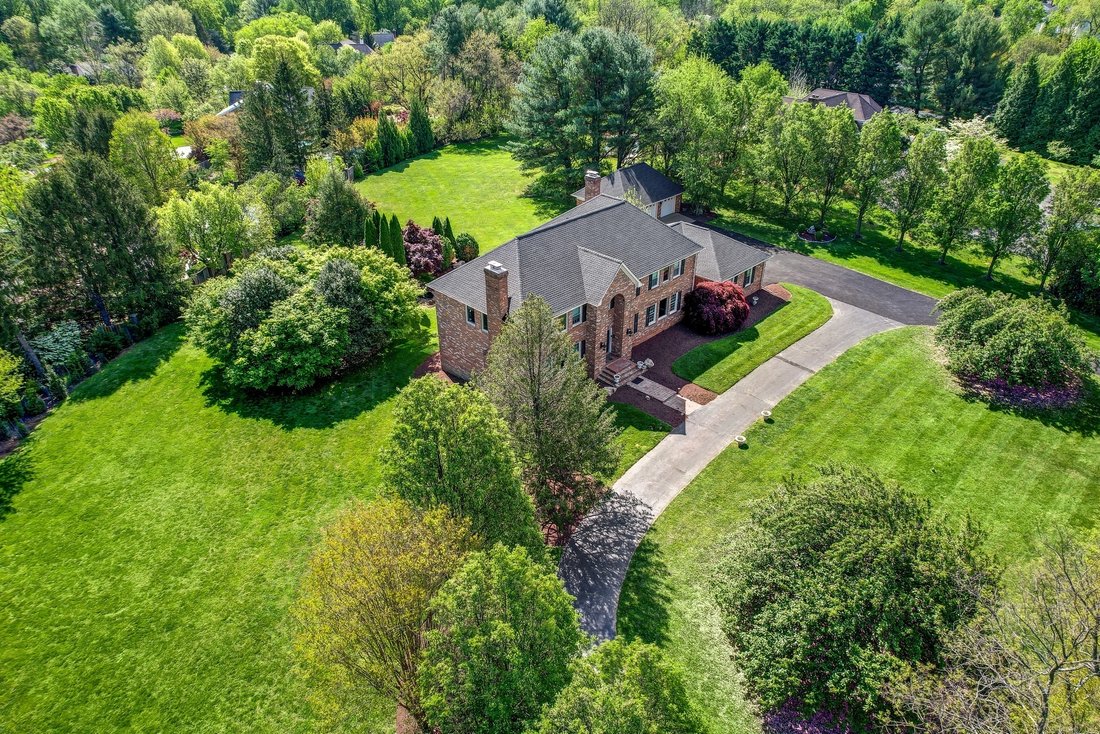 House in Great Falls, Virginia, United States 3 - 18083006