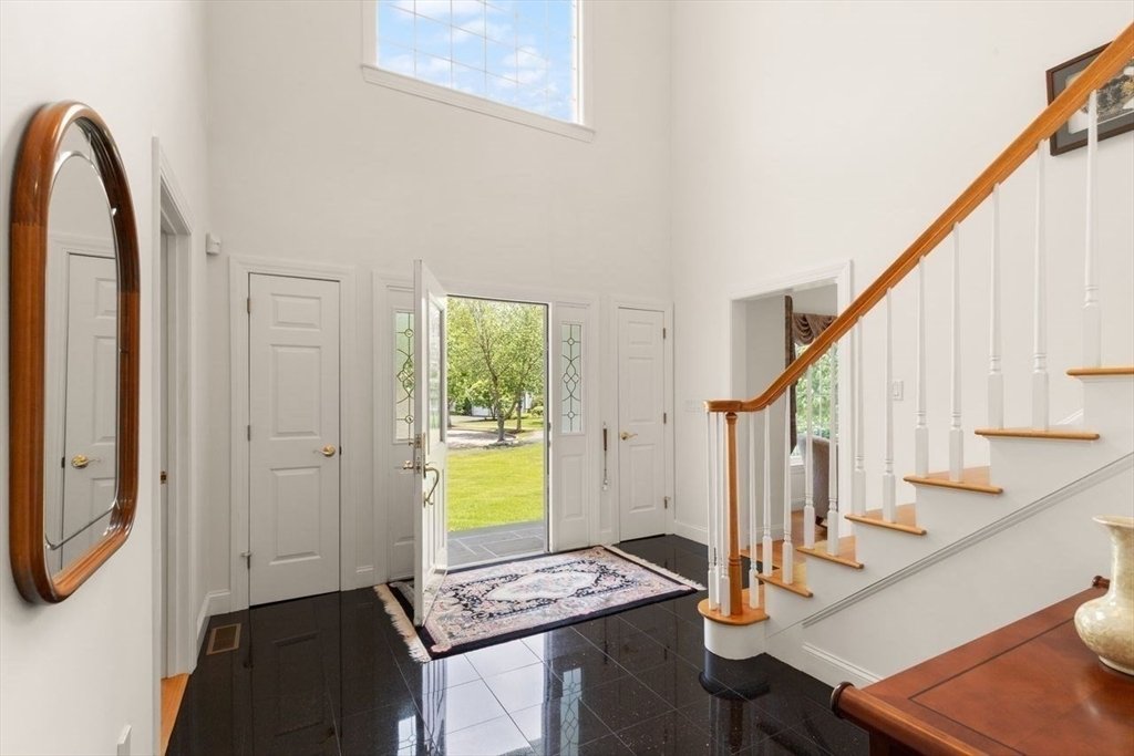House in Sharon, Massachusetts, United States 5 - 18080908