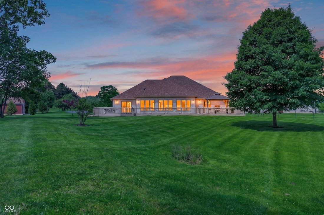 House in Trafalgar, Indiana, United States 4 - 18082545