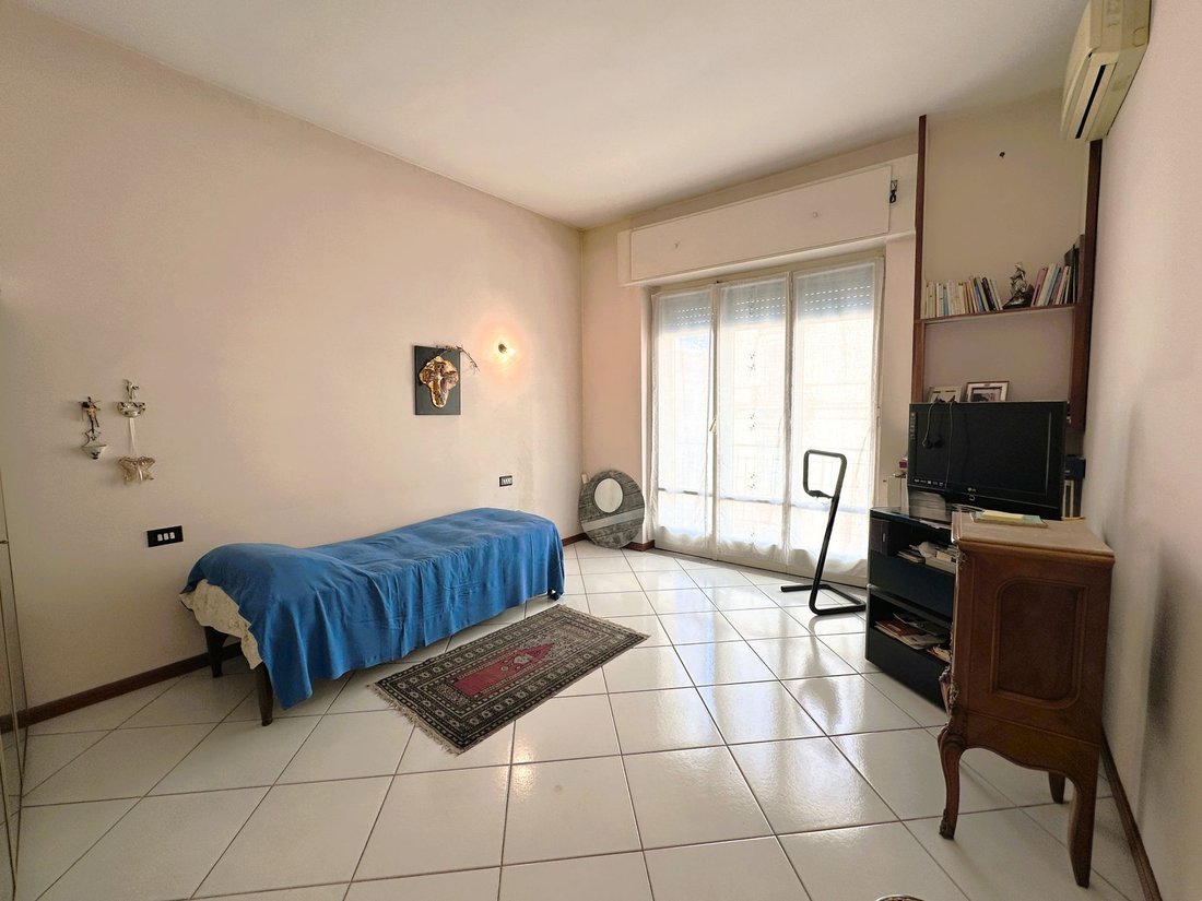 Apartment in Naples, Campania, Italy 3 - 18081352