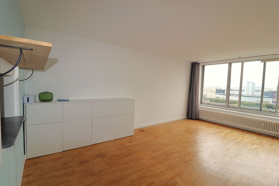 Apartment in Saint Lambert, Paris 15e Arrondissement, Paris 2 - 18082196