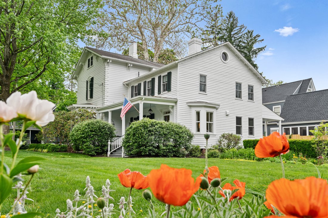 House in Sewickley, Pennsylvania, United States 2 - 18082801