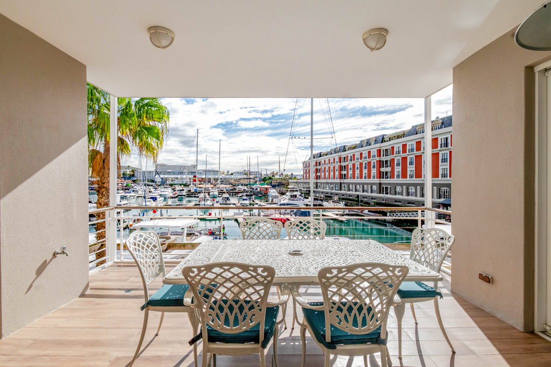 Apartment in Foreshore, Cape Town, South Africa 5 - 18083612