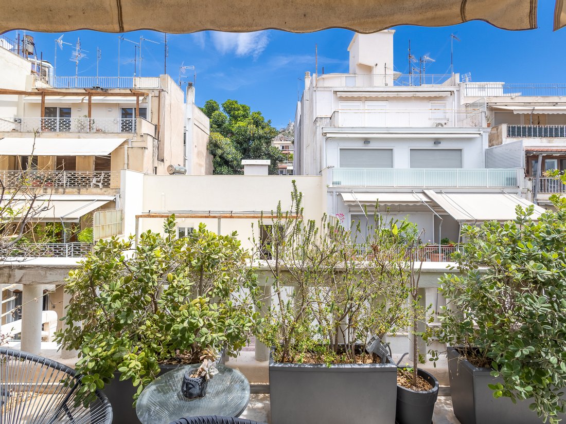 Apartment in Sunoikia Kolonakiou, 1st District of Athens, Athens 2 - 14963043