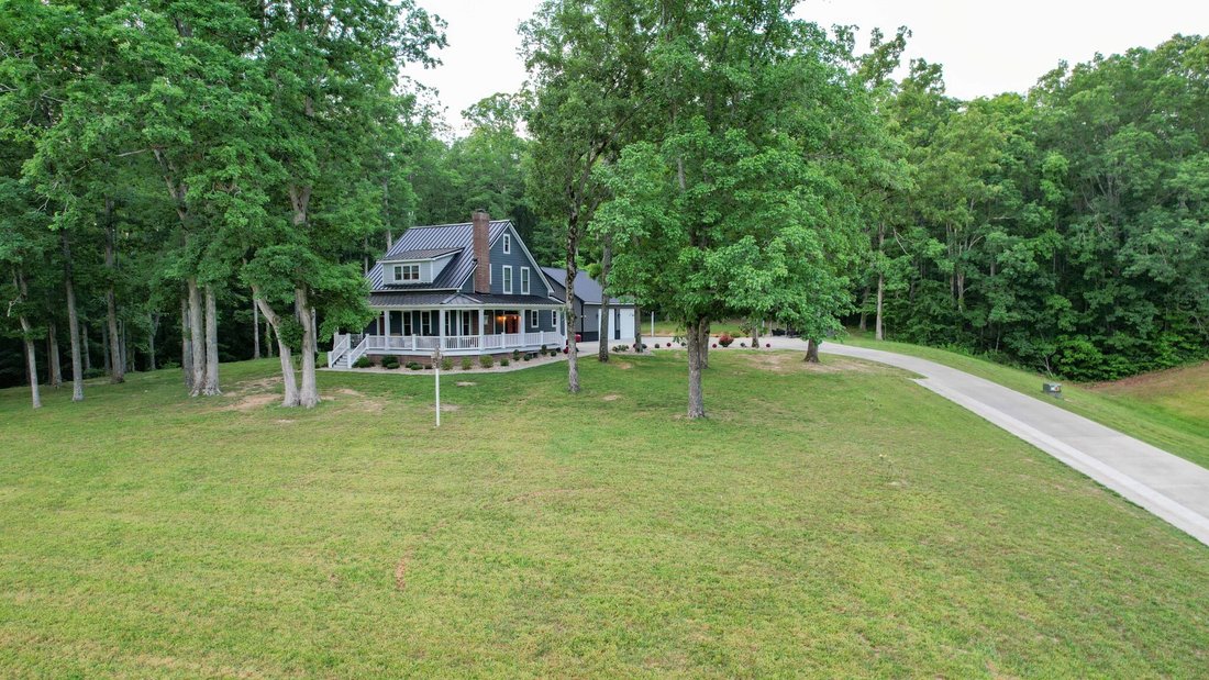 House in Hohenwald, Tennessee, United States 4 - 18081523