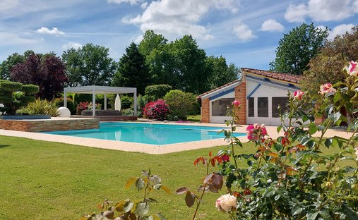 House in Pomponne, Montauban, France 1