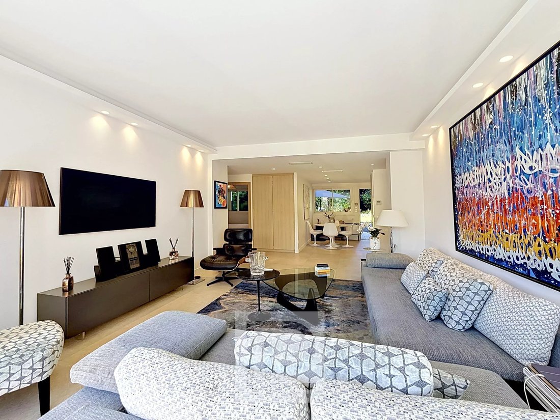 Apartment in Cannes, Provence-Alpes-Côte d'Azur, France 1 - 18083169