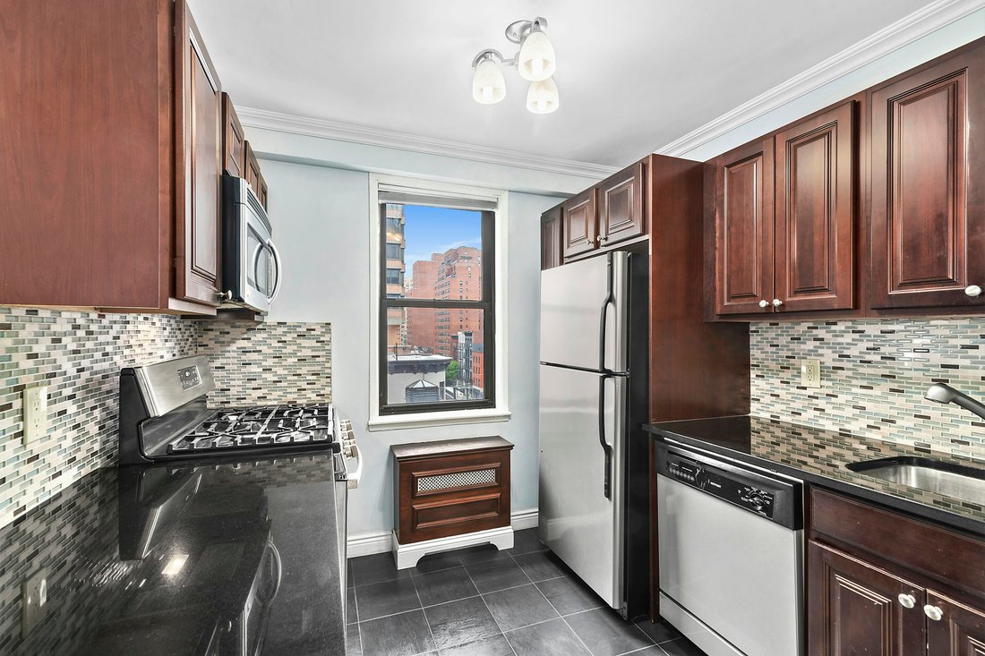 Co Op in New York, New York, United States 4 - 18074874