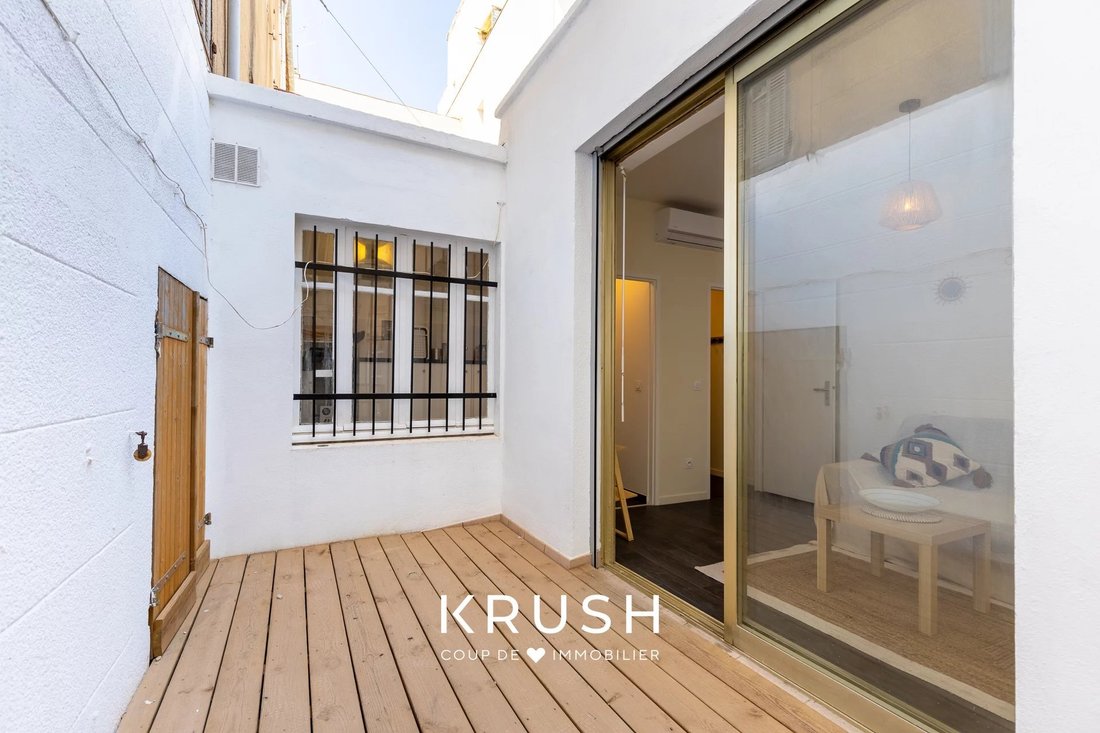 Apartment in Palais de Justice, 6e Arrondissement, Marseille 2 - 18084421