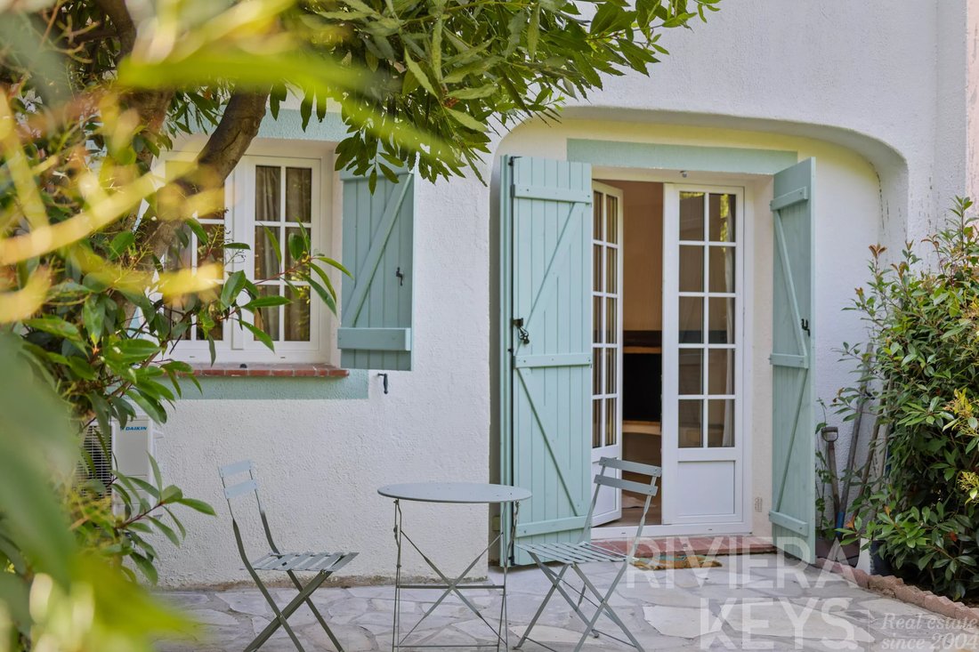 Villa in Cannes, Provence-Alpes-Côte d'Azur, France 1 - 18083355