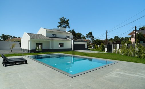 House in Corroios, Setubal, Portugal 1