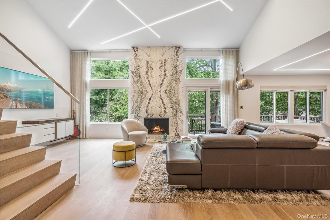 Condo in Manhasset, New York, United States 5 - 18081560