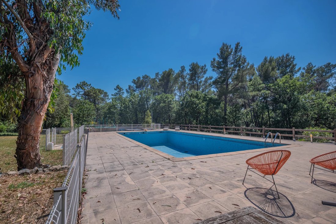 Villa in Callas, Provence-Alpes-Côte d'Azur, France 3 - 17708717