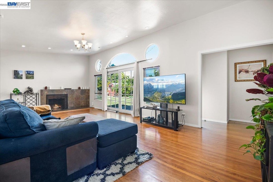 House in Hayward, California, United States 5 - 18086577