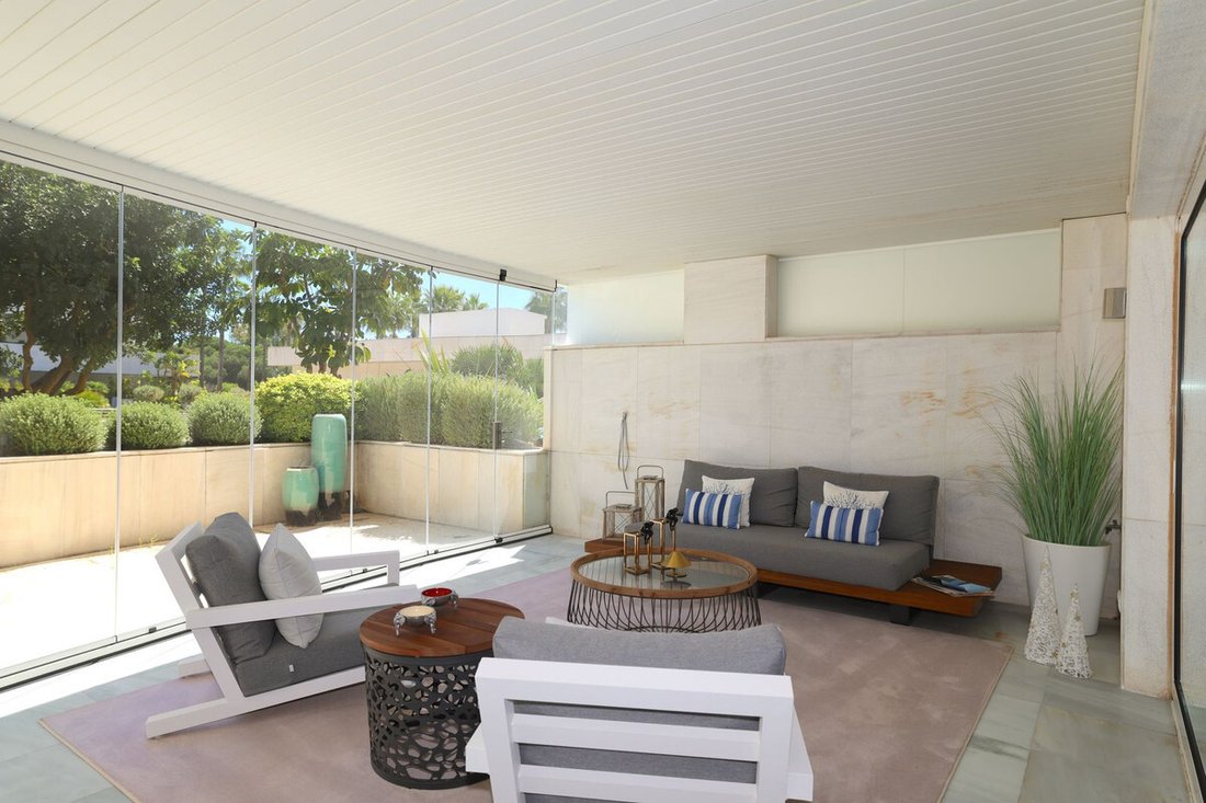 Apartment in Puerto Banus, Marbella, Spain 4 - 18083002