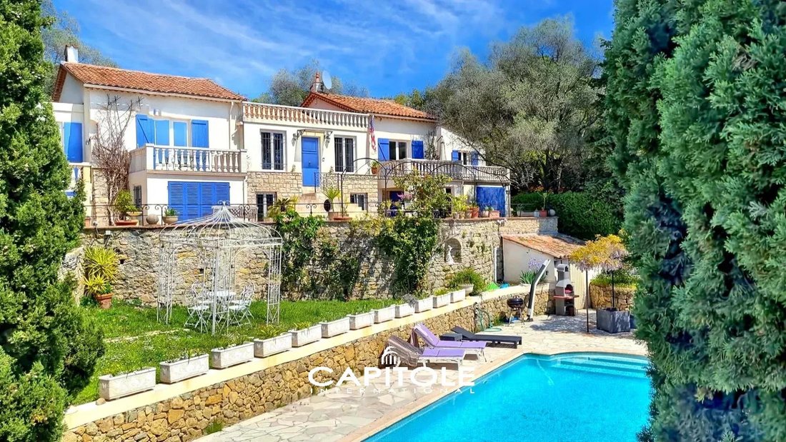 Villa in Cannes, Provence-Alpes-Côte d'Azur, France 1 - 18088613
