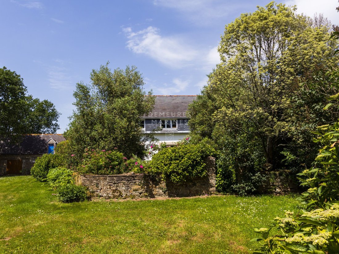 Estate in Plogastel-Saint-Germain, Brittany, France 1 - 18082203