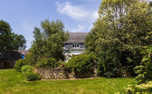 Estate in Plogastel-Saint-Germain, Brittany, France 1