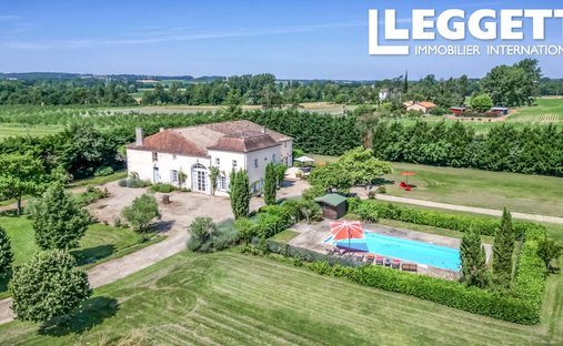 House in Duras, Nouvelle-Aquitaine, France 1