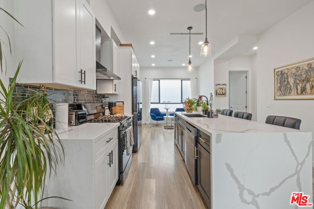 House in Los Angeles, California, United States 4 - 18082926