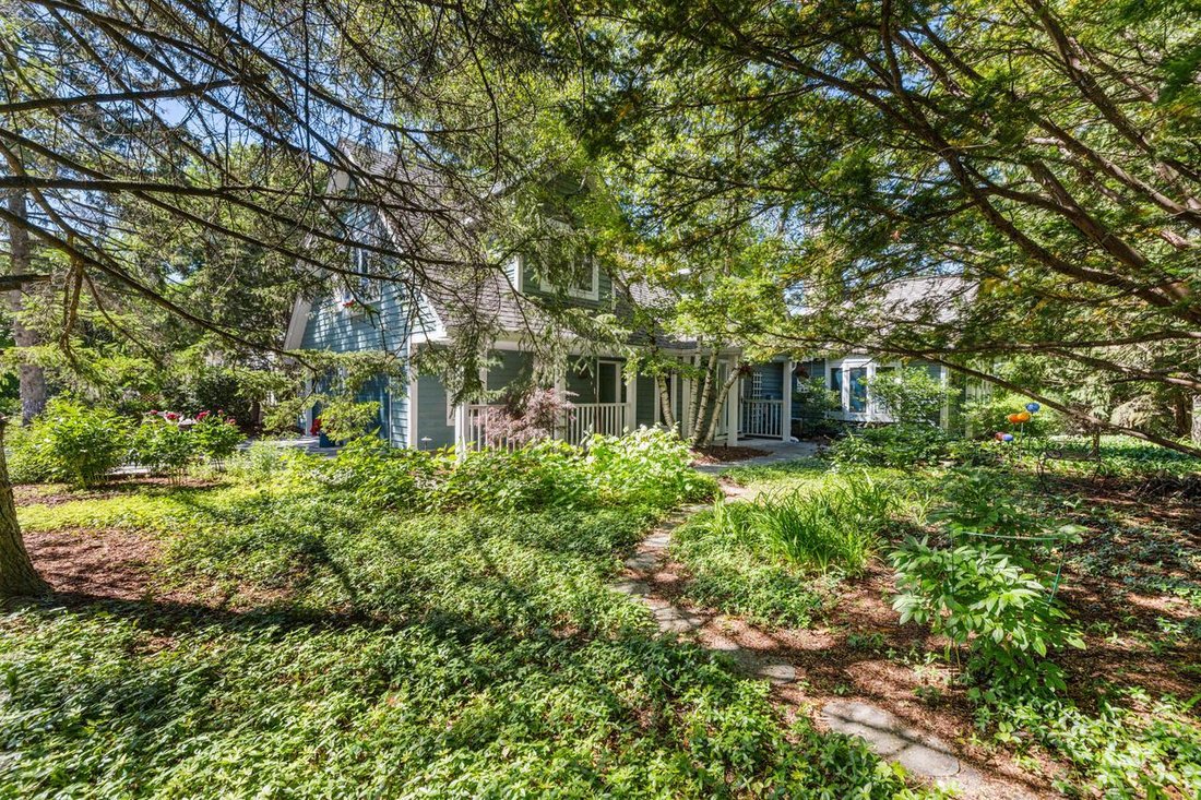 House in Okauchee Lake, Wisconsin, United States 4 - 18086434