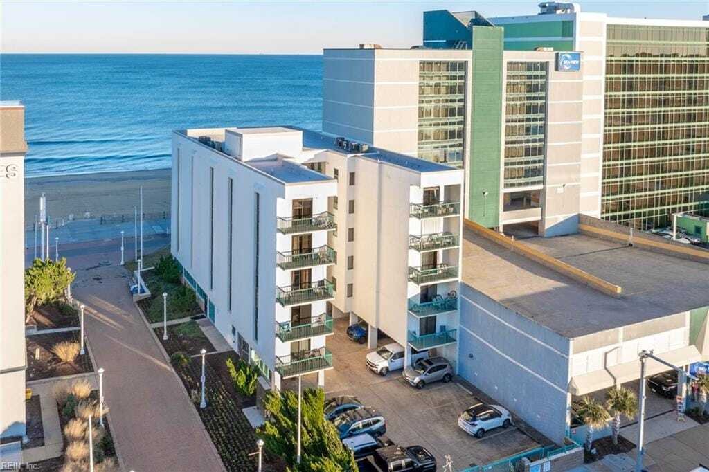 Condo in Virginia Beach, Virginia, United States 2 - 18086367