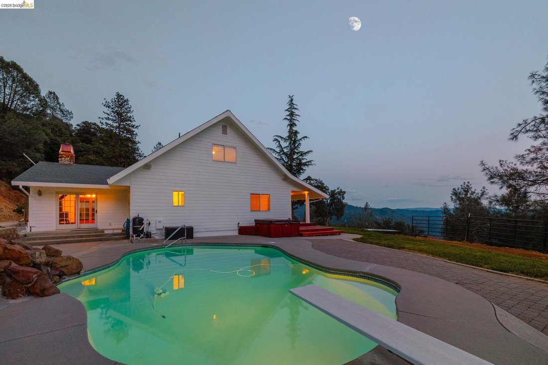 House in Tuolumne, California, United States 1 - 18086008